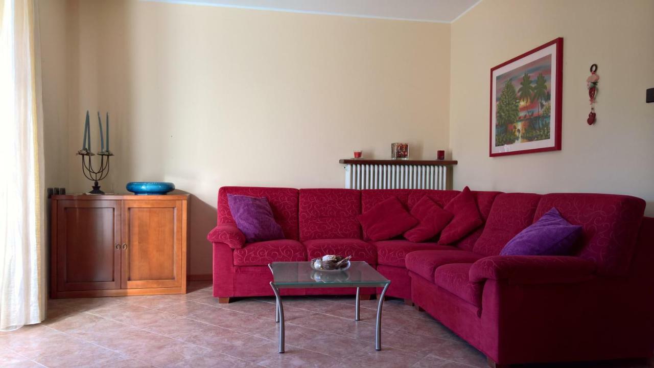 Casa Luca E Cristina Villa Mezzolago Exteriör bild