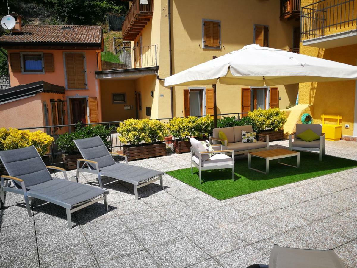 Casa Luca E Cristina Villa Mezzolago Exteriör bild